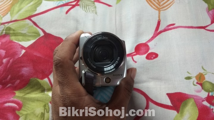 SONY Handycam (Made in Japan)